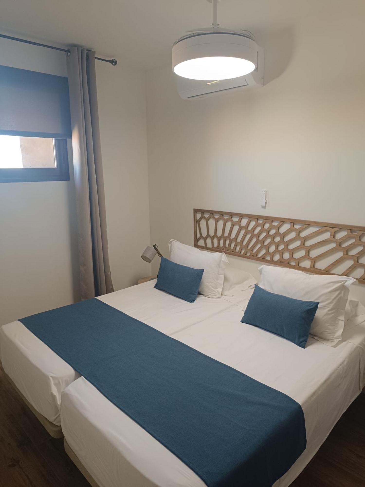 Apartamentos Al-Qazeres Luxury La Concepcion Caces Dış mekan fotoğraf