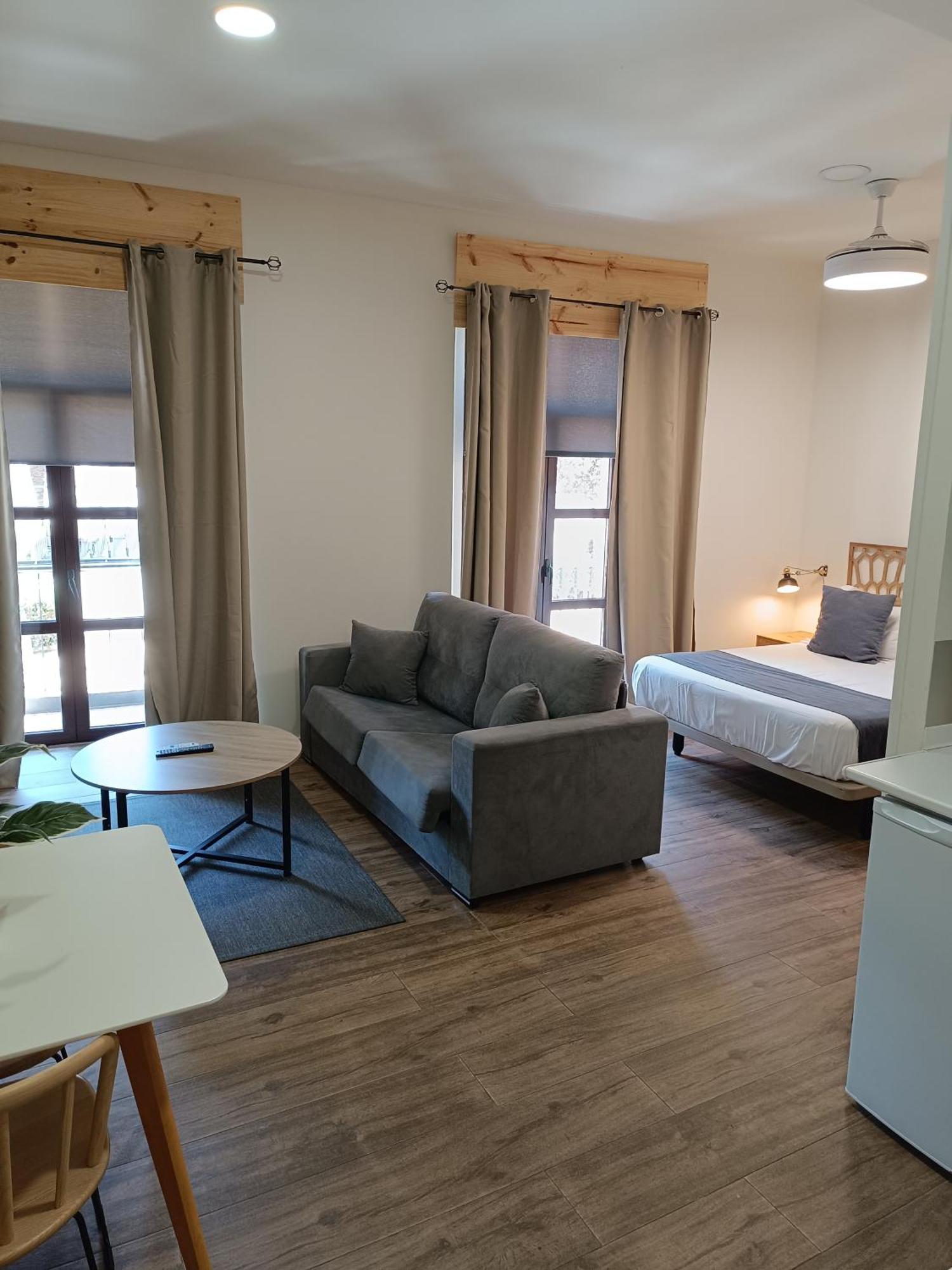 Apartamentos Al-Qazeres Luxury La Concepcion Caces Dış mekan fotoğraf