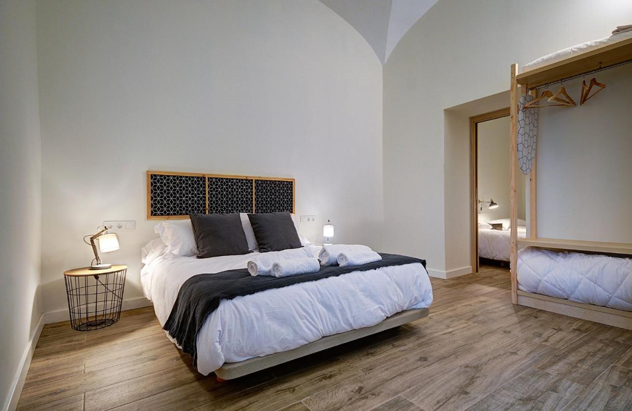 Apartamentos Al-Qazeres Luxury La Concepcion Caces Dış mekan fotoğraf